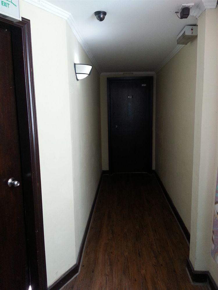 Hotel Iskandar Kota Kinabalu Extérieur photo